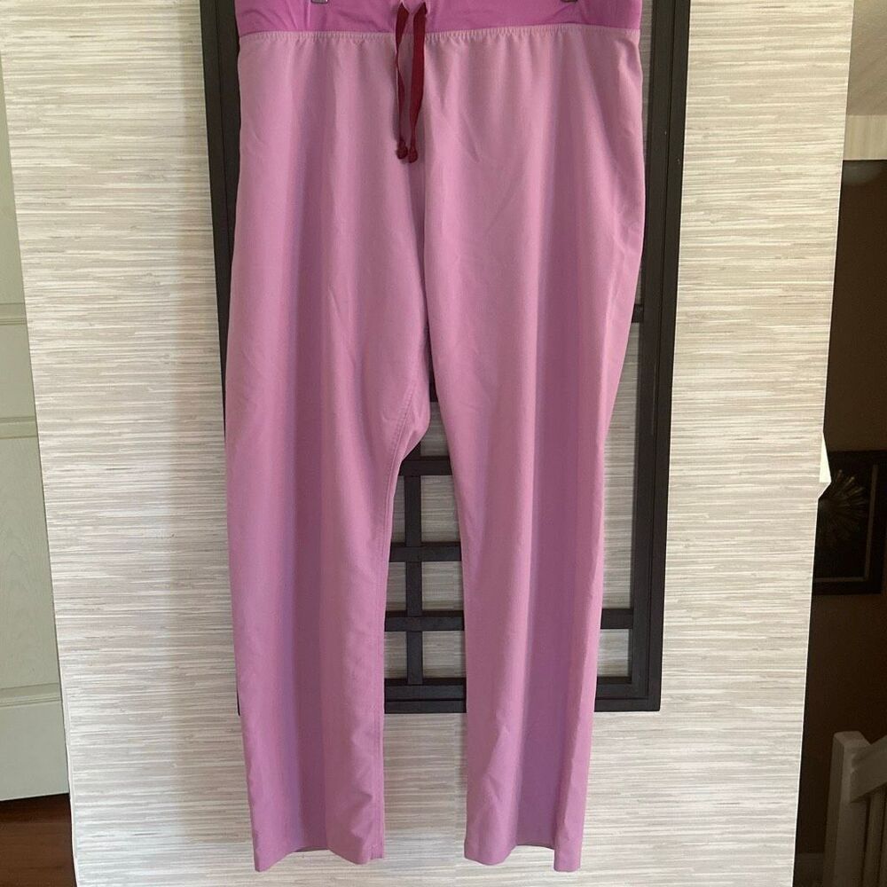 FIGS tactical collection lavender purple scrubs size XL pants